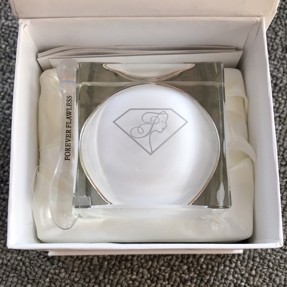 Skin care - Picture 5 of 9